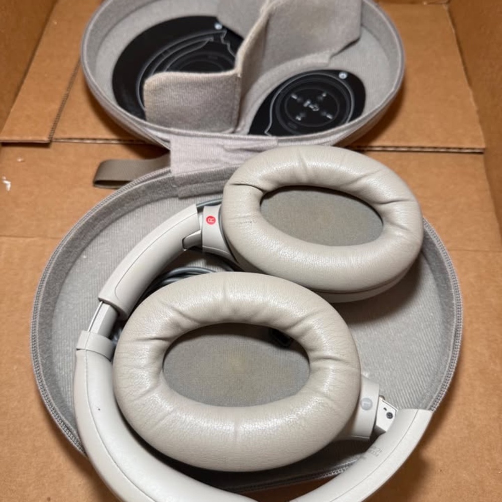 Sony WH-1000XM4